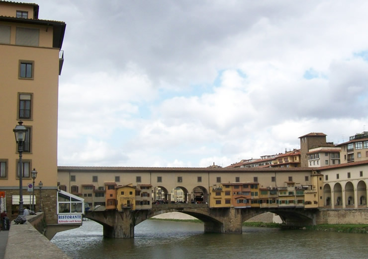 Ponte Vecchio über den Arno