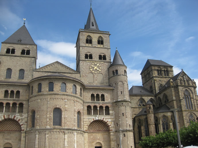 Der Dom von Trier von außen