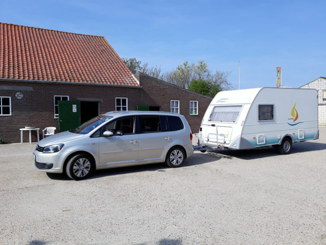 Wohnwagengespann_Neu_Eifelland